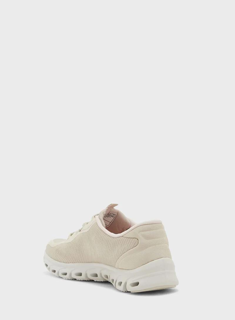 SKECHERS Glide-Step
