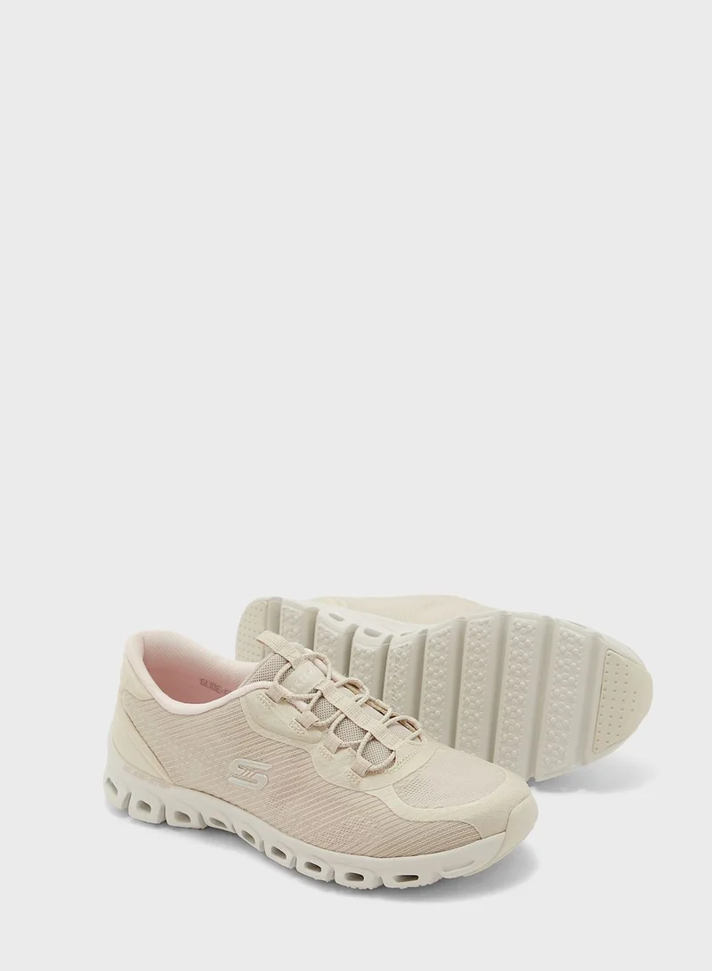 SKECHERS Glide-Step