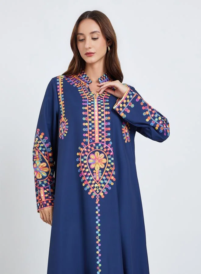 تايك تو جلابية طويلة مطرزة