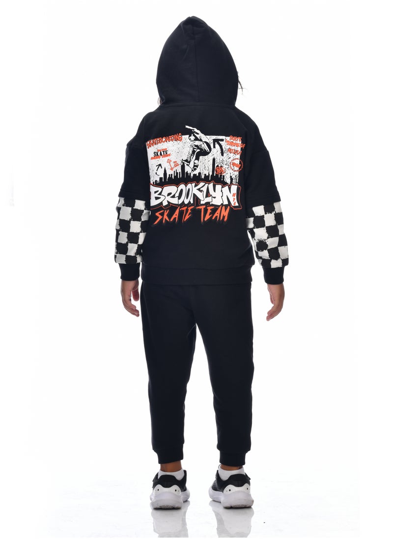 فكتور اند جين طقم هودي وبنطلون رياضي للأولاد مكون من قطعتين (من 2 إلى 8 سنوات) باللون الأسود - Image 1