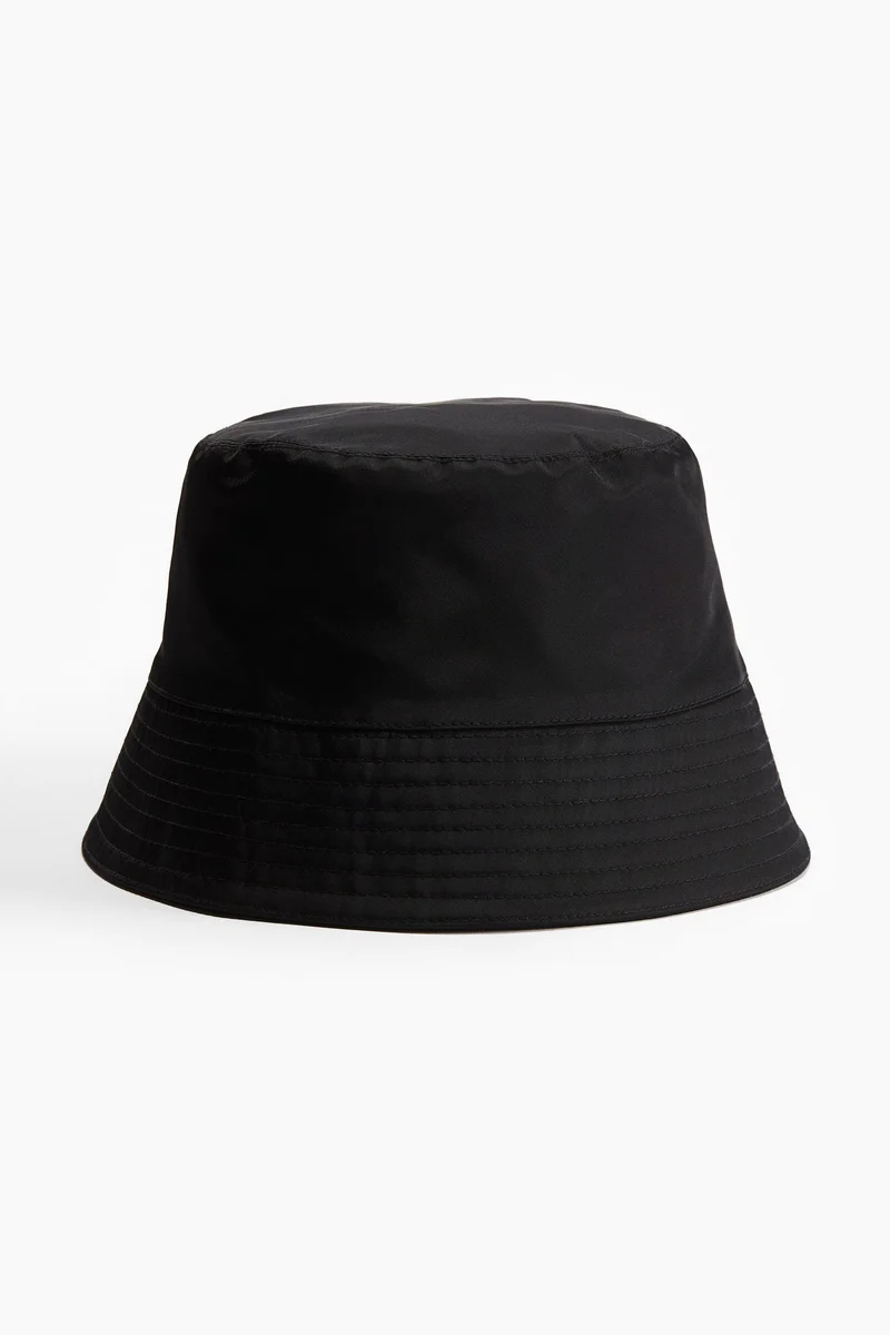 H&M Nylon bucket hat