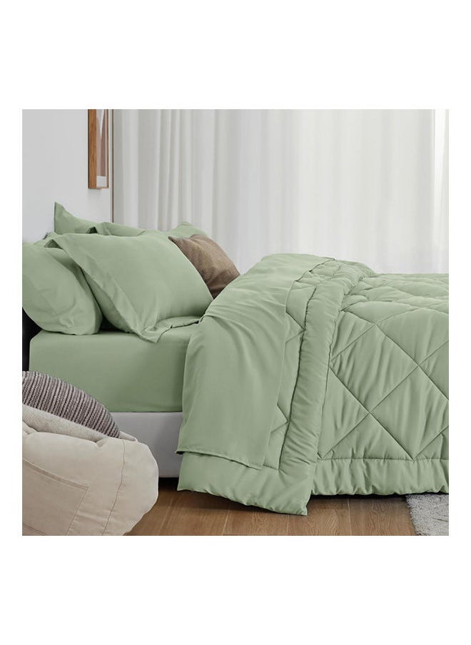 SIGNOOLA - Signoola Diamond Microfiber Heavy Comforter, 4.5 kg ,Set of 6 Piece (1 Comforter Blanket , 2 Pillow Cases , 1 Fitted sheet and 2 Pillows ), (240 cm x 250 cm),Double Bed Blanket for Winter Sage Color - Image 1