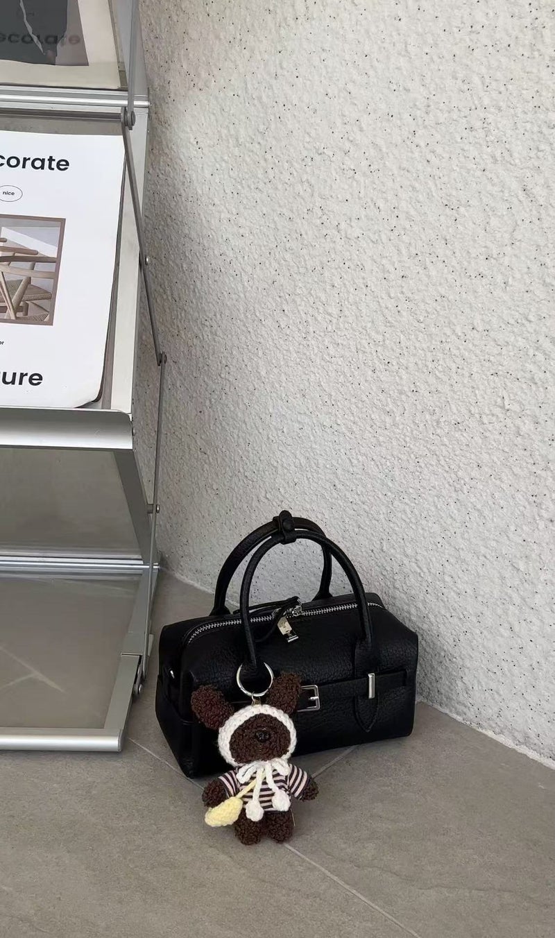 Fashionable Shoulder Bag 2026 New Style, Handbag & Crossbody Bag, Large Capacity Bowling Bag - Image 1