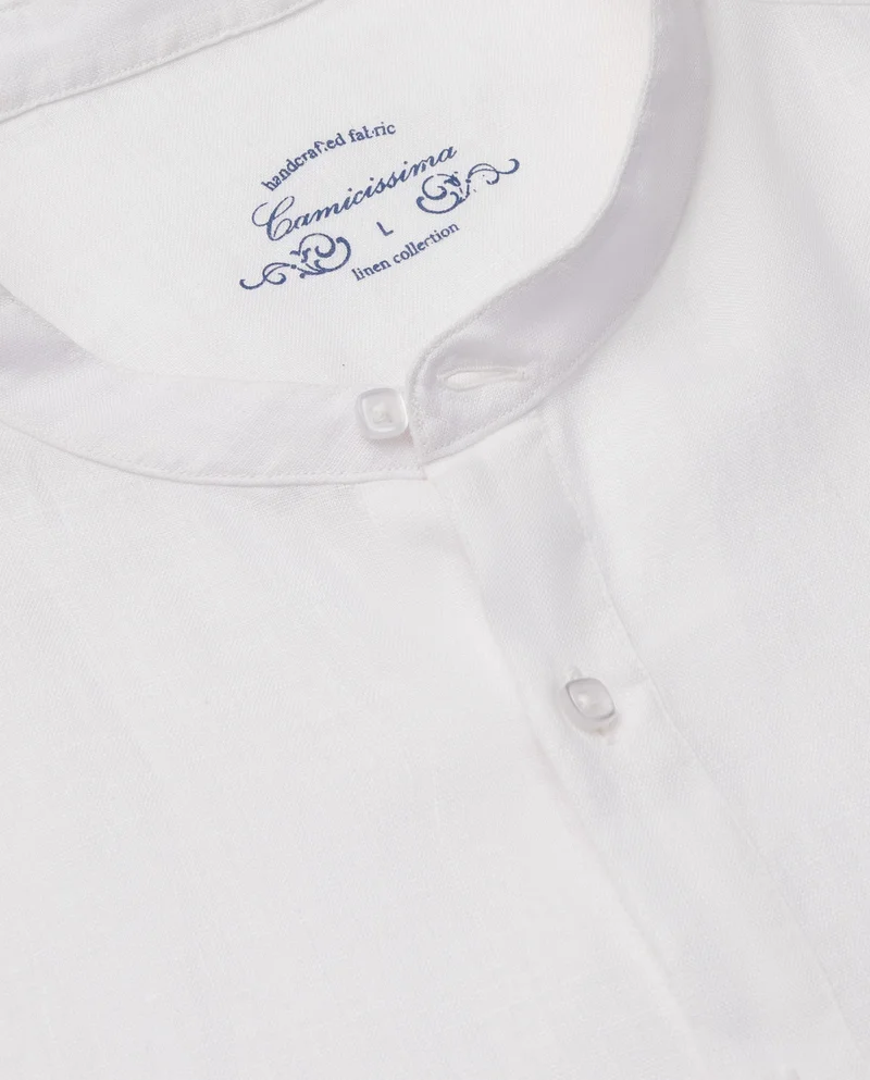 كاميتشسما Trendy White Serafino Linen Shirt.