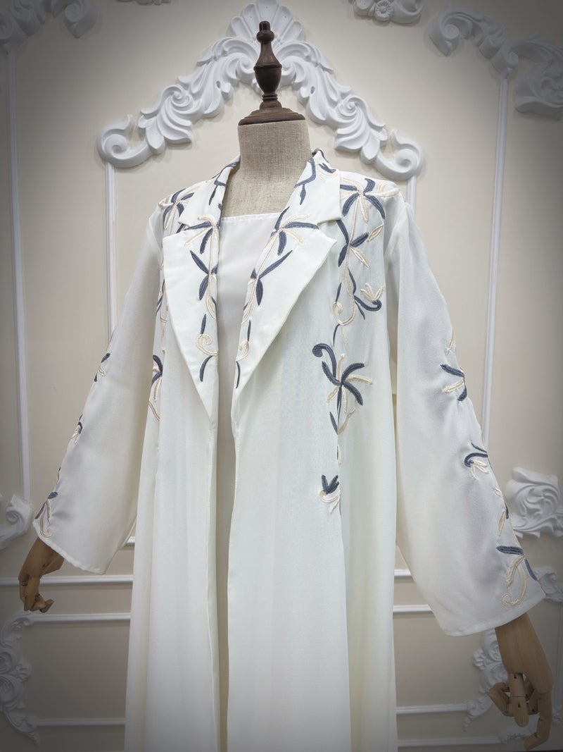 Qi Ta Elegant Embroidered Long Cardigan for Women - Floral Stitching, Loose Fit, Long Sleeve - Image 5