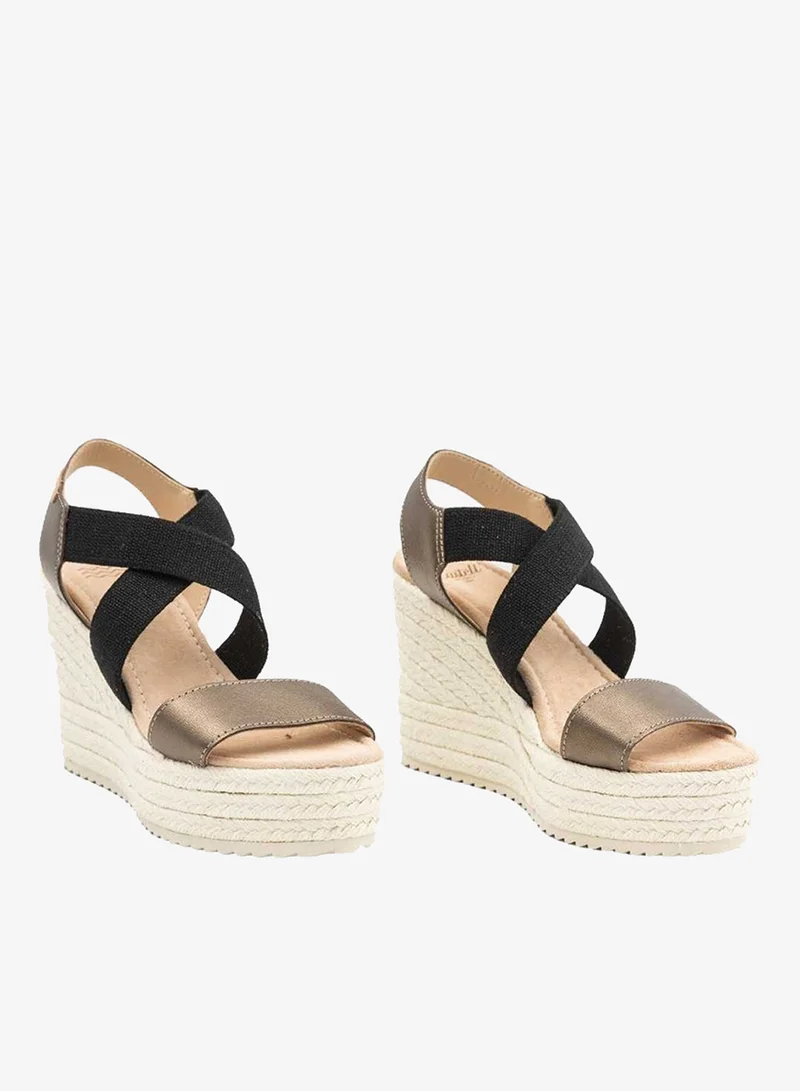 كاستل مينوركا معدني كلاسيكي