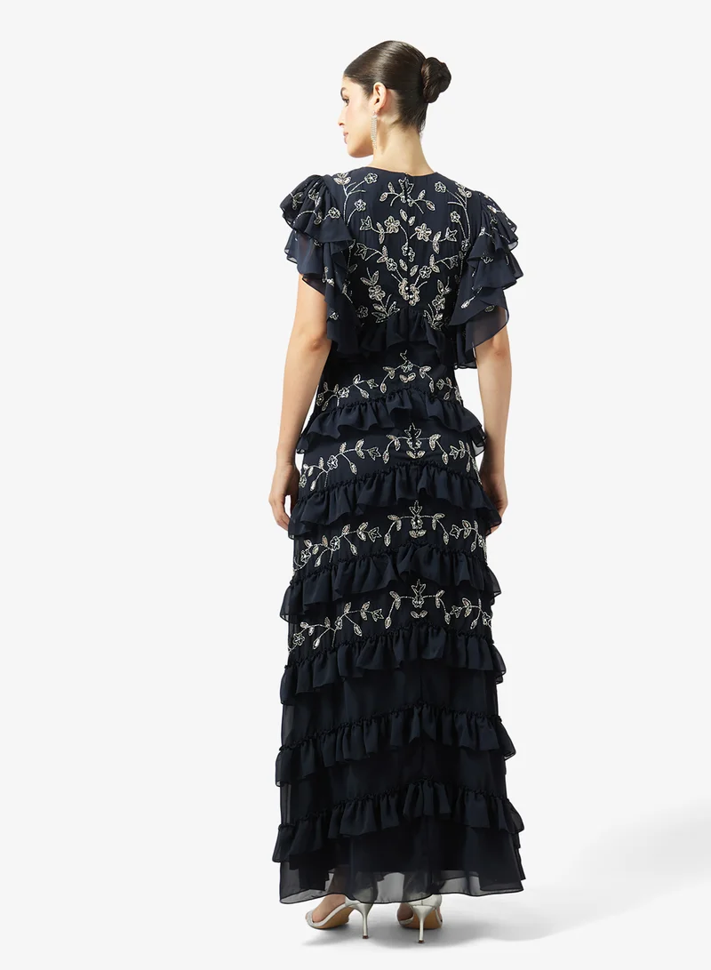 فروك اند فرل فستان ماكسي بأكمام قصيرة وترتر مكشكش