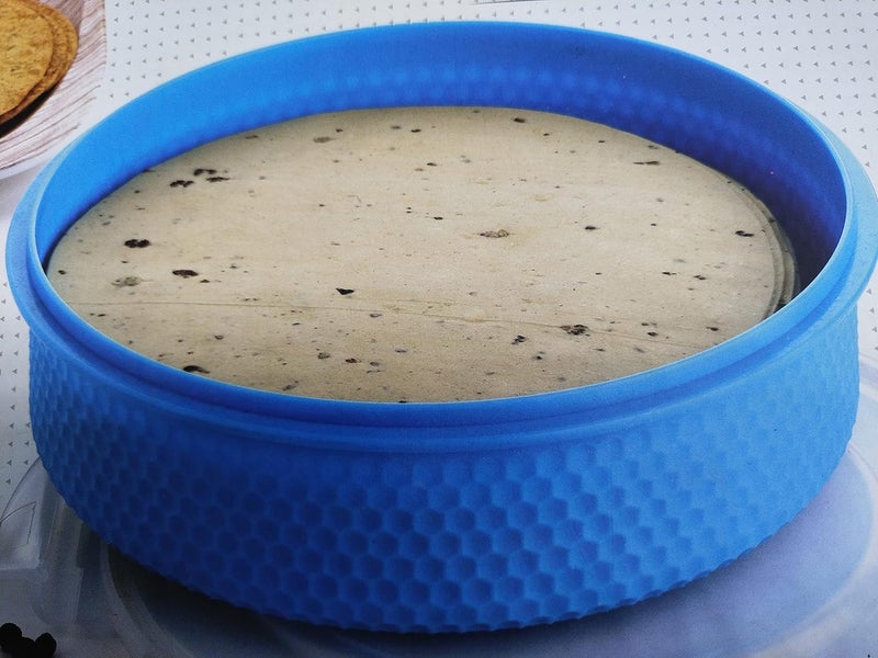 Entisia Papad & Chapati Box - Multipurpose Round shape Roti Box with Lock & Seal Dabba lid for Khakhra, Papad, Puri, Chapati, Plastic Food Storage Container for Kitchen, Office, Travelling(Multicolor) - Image 3
