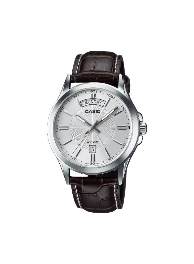 كاسيو ساعة كاسيو MTP-1381L-7AVDF للرجال – حزام جلد طبيعي | تصميم كلاسيكي مع عرض اليوم والتاريخ – قرص فضي - Image 1