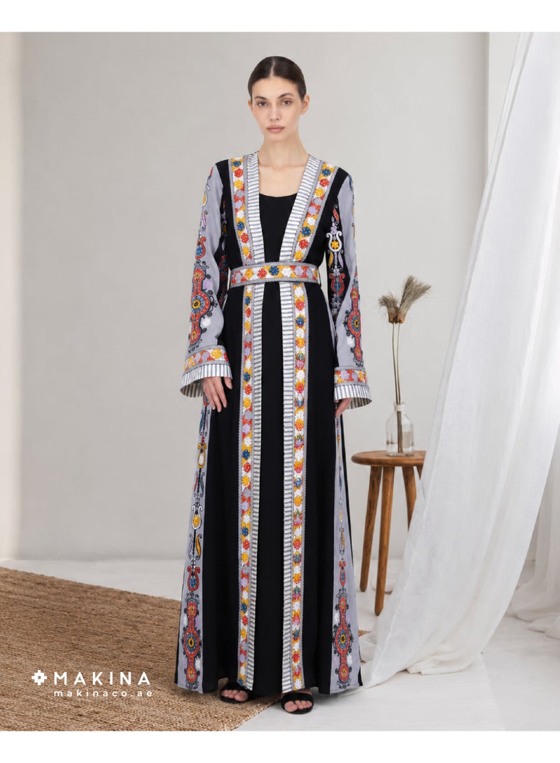 MAKINA Fallahi Bisht with Mubrad Fabric and Handmade Aghabani Embroidery - Image 1