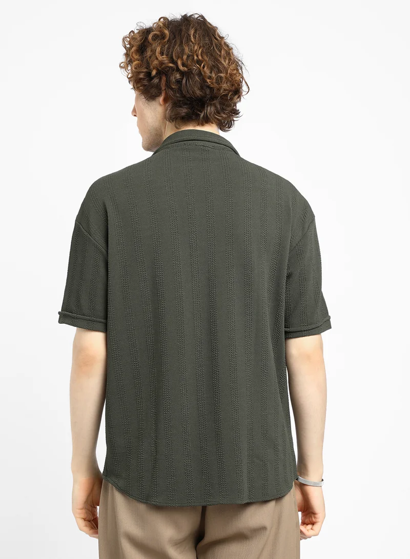 Campus Sutra Men's Army Green Rope-Textured Oversized Shirt