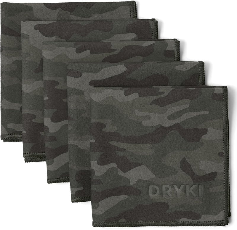 DRYKI مناديل Dryki الماصة للعرق - المناديل الرياضية الأصلية المصنوعة من الألياف الدقيقة سريعة التجفيف لامتصاص العرق من الوجه واليدين والجسم - مثالية للاستخدام في الصالة الرياضية والأنشطة الرياضية والعمل (لون كامو الطحالب، عبوة تحتوي على 5 قطع) - Image 1
