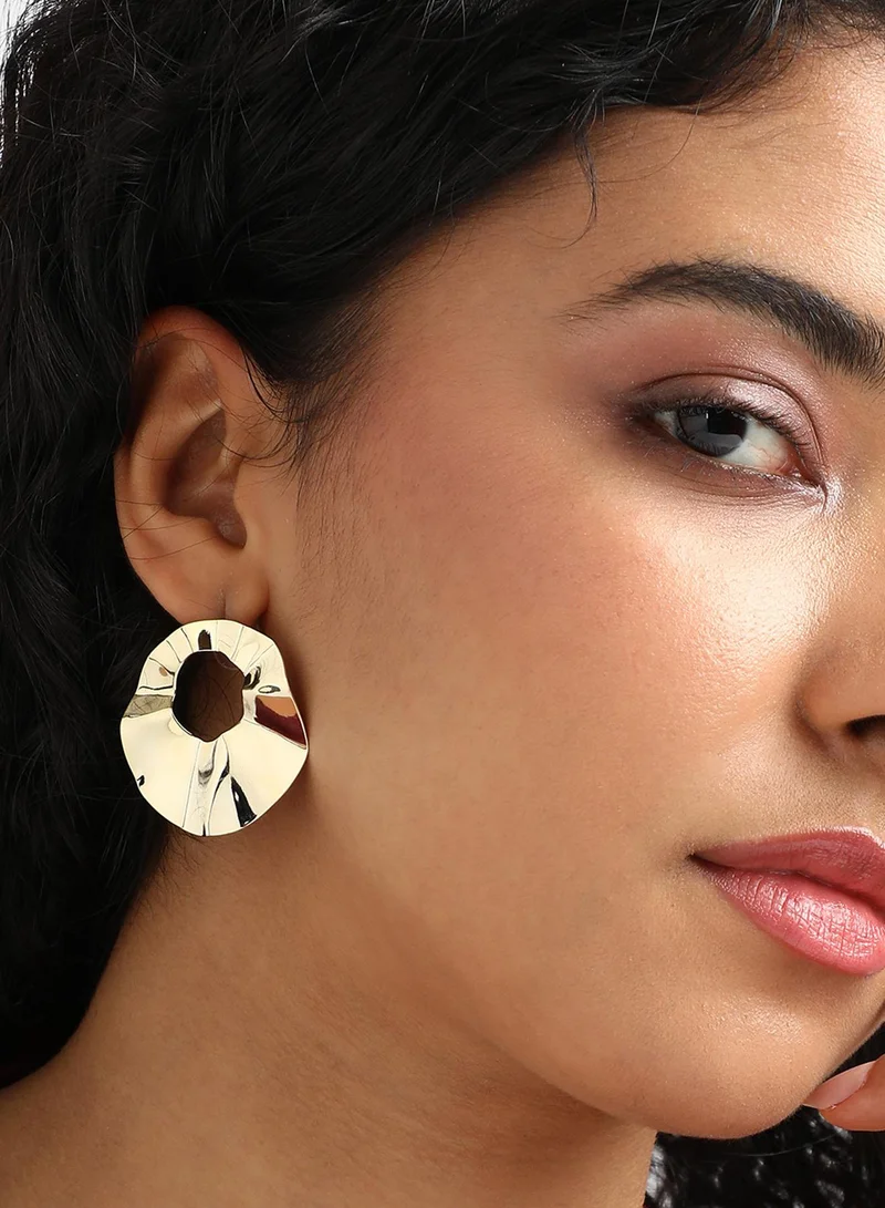 SOHI Minimal Swirl Circular Artificial Drop Earring Jewellery