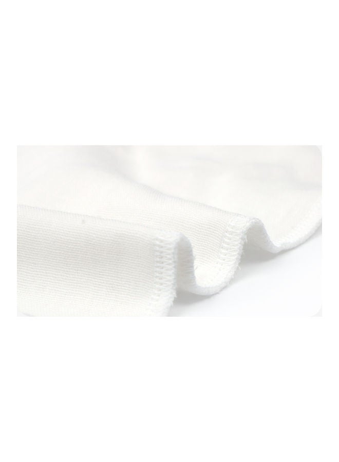 NIBEMINENT 3-Piece Sweat Absorption Baby Towel With Bib - Image 3