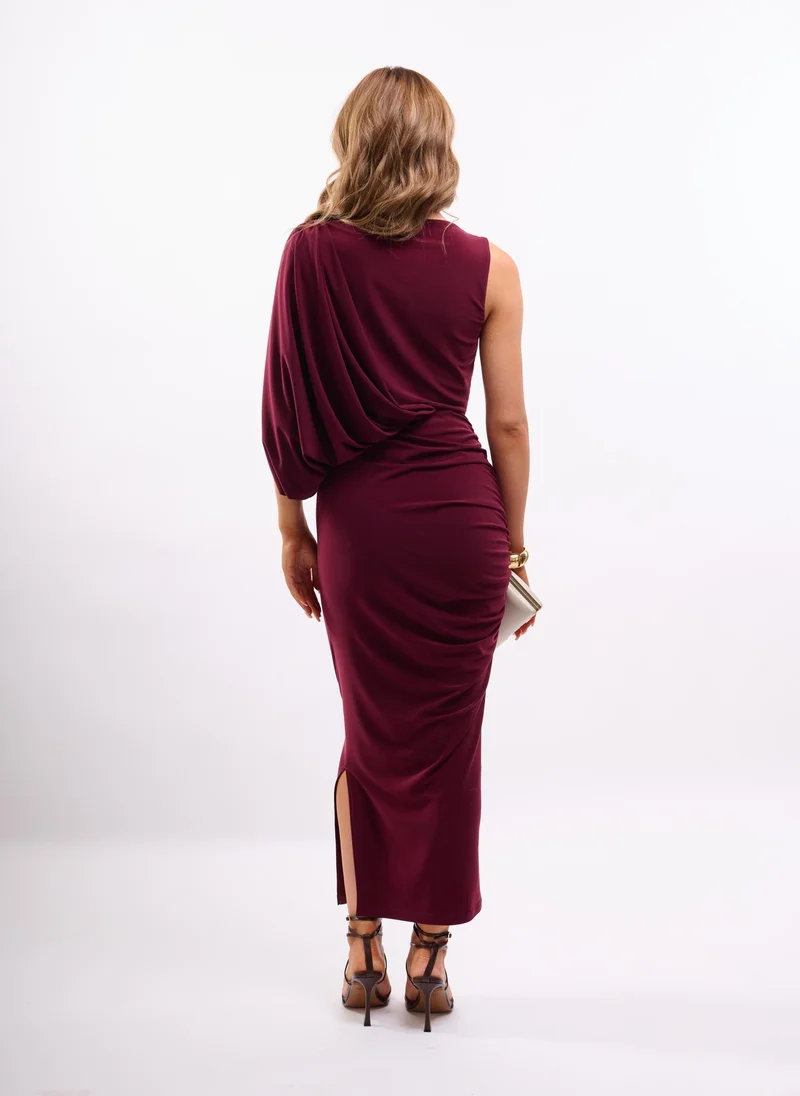 فايا فستان ميدي درابيه ومُصمم باللون العنابي