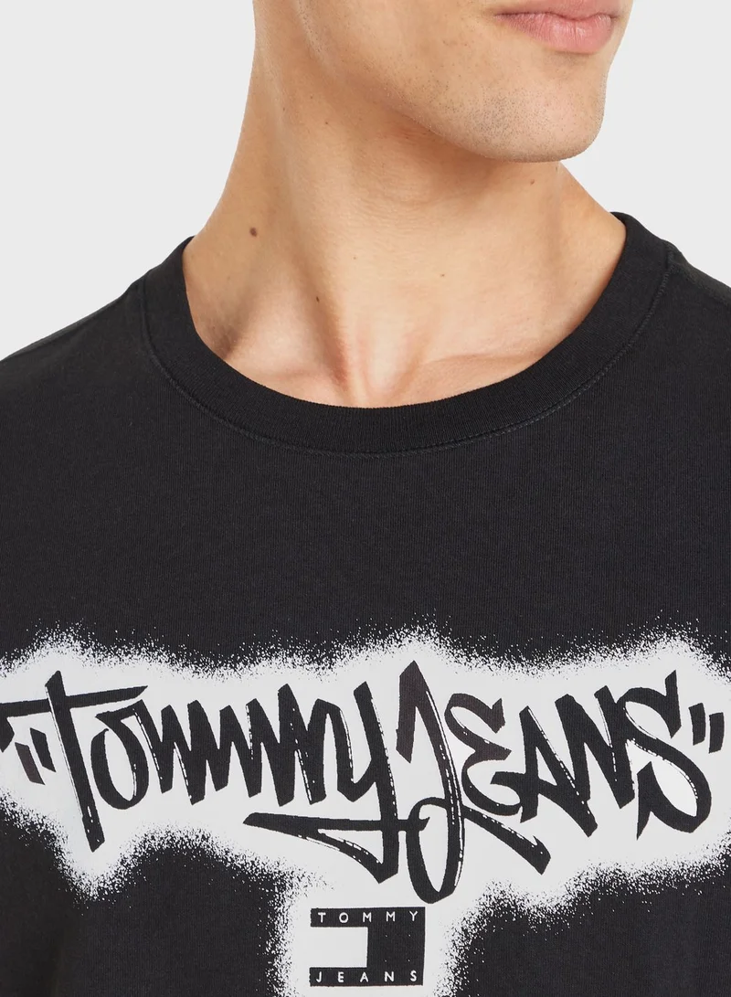 TOMMY JEANS Logo Print Crew Neck T-Shirt