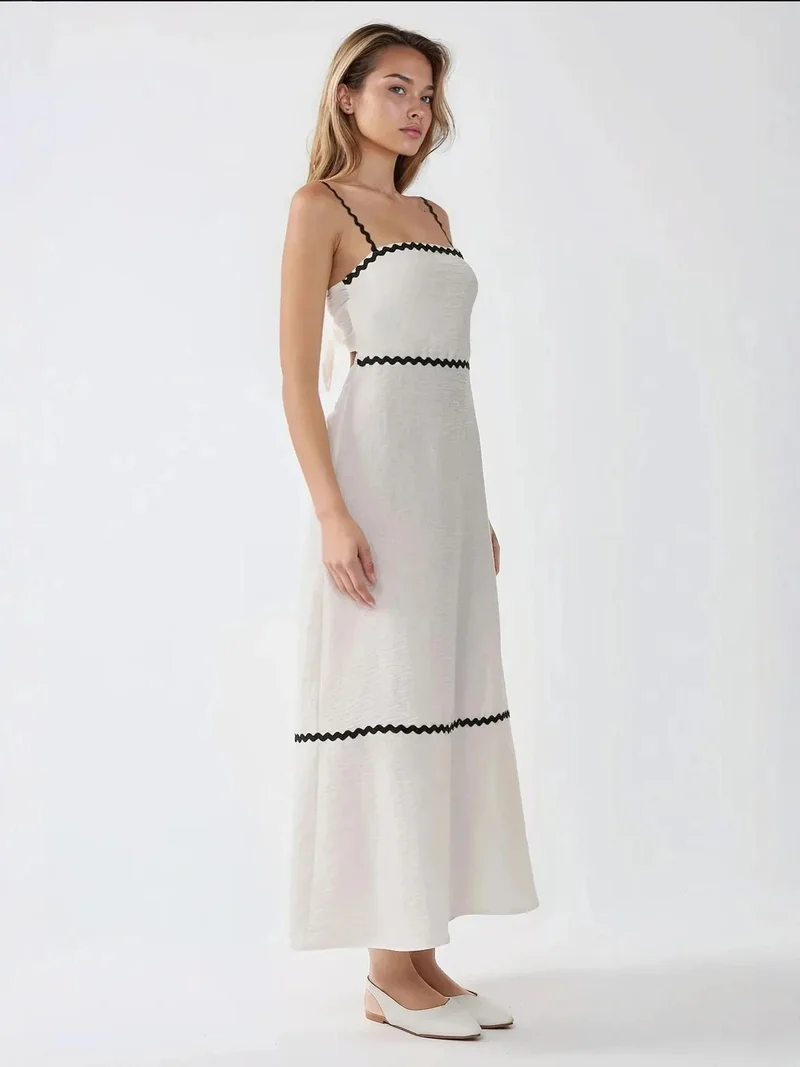 زوبعة فستان ماكسي بياقة مربعة