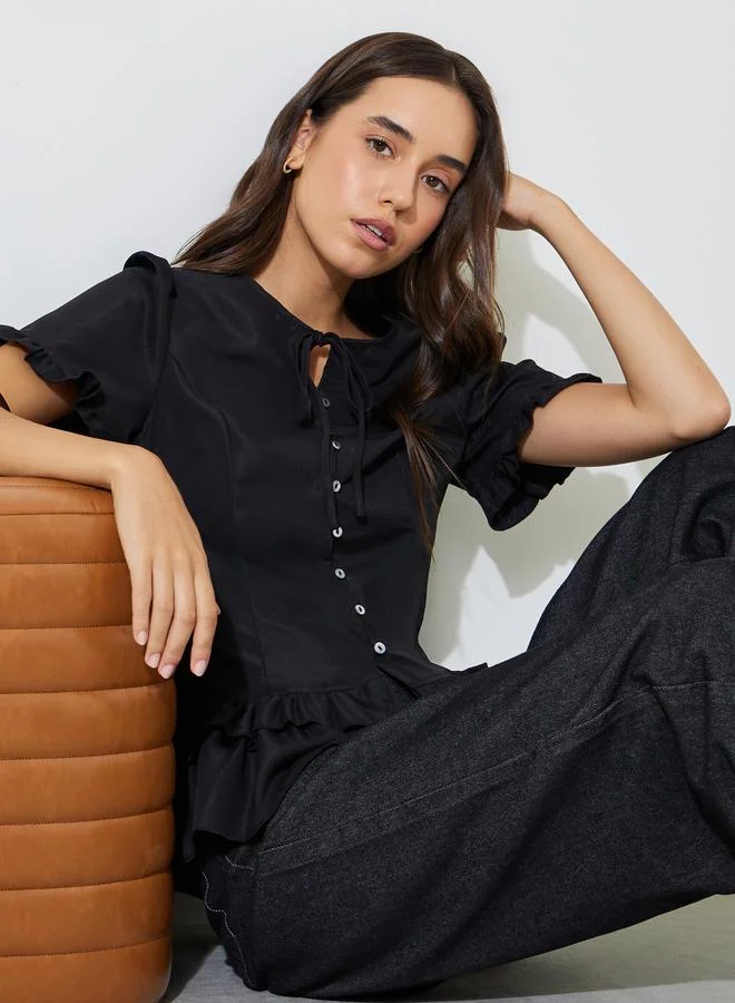 تايك تو Black Ruffled Short Sleeve Top