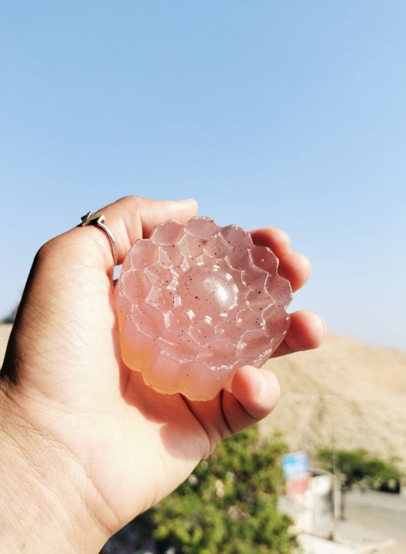 .صابونة لبان الدكر بالكولاجين الطبيعي  تفتيح، شد، ونضارة تدوم - Image 2