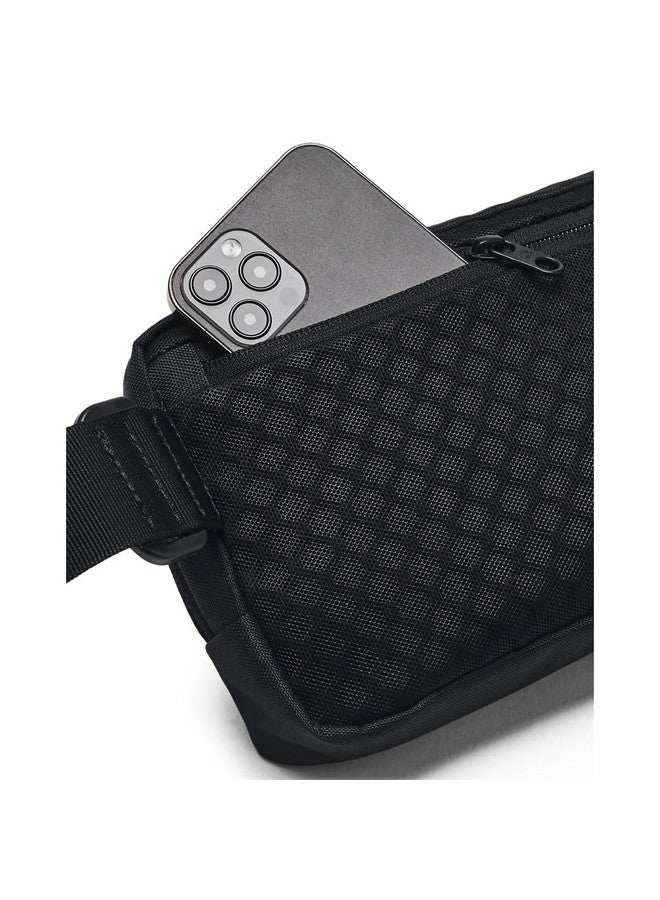 UNDER ARMOUR حقيبة خصر Loudon كروس بودي للجنسين للبالغين (003) أسود أسود أسود مقاس واحد - Image 4