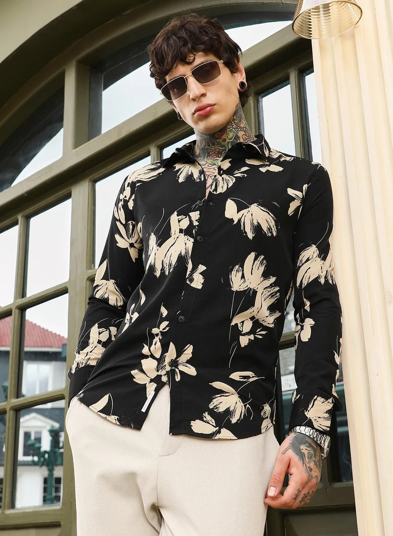 Campus Sutra Campus Sutra Men's Obsidian Black & Ecru Beige Contrast-Petalia Imprint Shirt | Spread Collar , Long Cuffed Sleeves , Button Closure , Curved Hem | Floral Print Plain | Shirt For Casual Wear