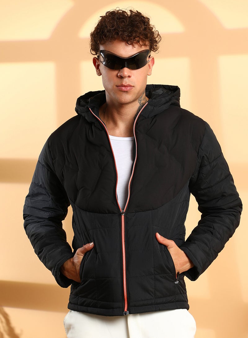كامبوس سوترا Men's Black Puffer Jacket With Contrast Zipper  - Image 1