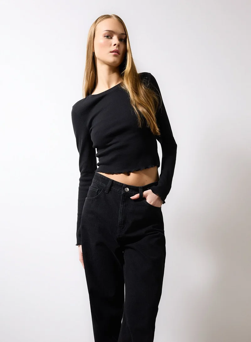 DeFacto Fitted Crew Neck Ribbed Basic Long Sleeve T-Shirt