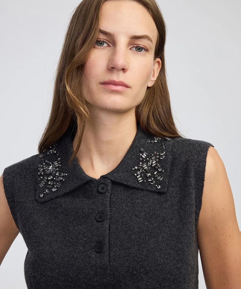 ابيكول Embellished Collar Knit Top