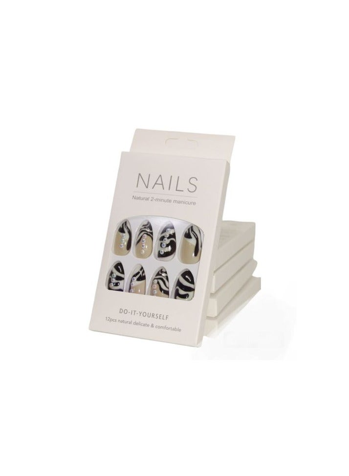 اظافر بديل  الاكريليك و الهارد جيل .. خامة ناعمة و الوانها و تصميماتها مميزة  مطعم باستراس و عصريه تناسب جميع المناسبات ١٢ قطعه مع اللاصق السليكون - Image 1