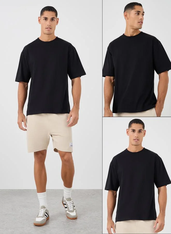 Styli Styli Pack of 2 - Heavy Cotton Jersey Oversized Mock Neck T-Shirt