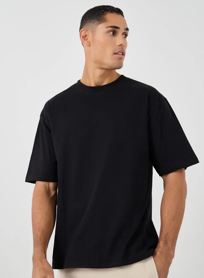 Styli Styli Pack of 2 - Heavy Cotton Jersey Oversized Mock Neck T-Shirt