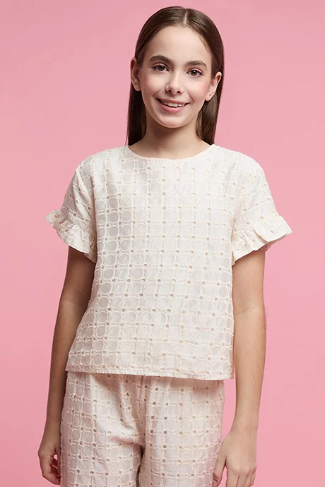 أر أند بي Schiffli Top with Crew Neck and Short Sleeves