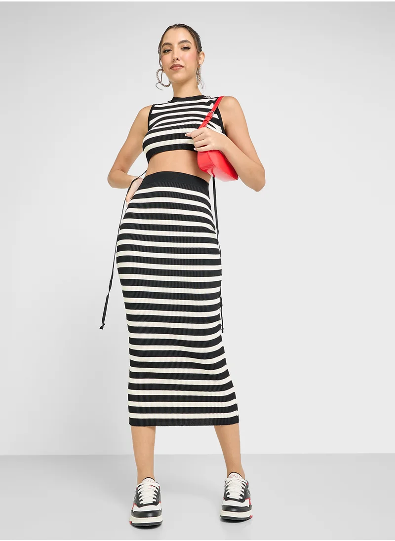 جينجر Stripe Knited Top & Midi Skirt Set