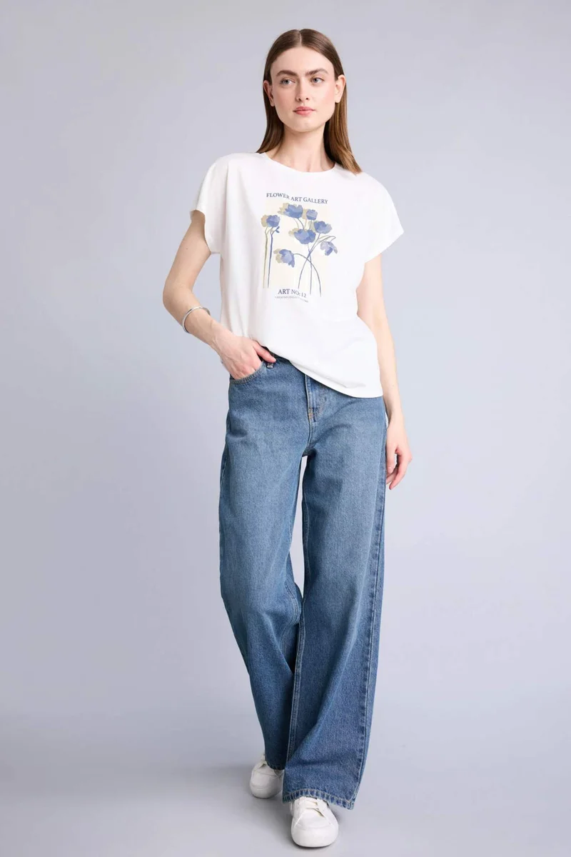 ديفاكتو Crew Neck Floral Short Sleeve T-Shirt