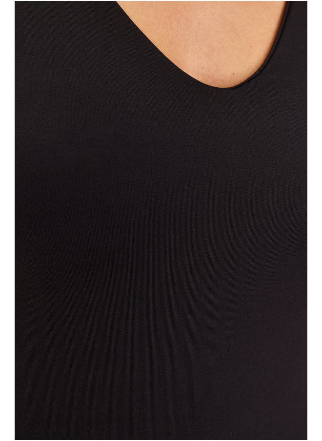 trendyol Black Soft Touch/Soft Fitted V Neck Snap Knitted Bodysuit TWOSS24BD00006  - Image 4