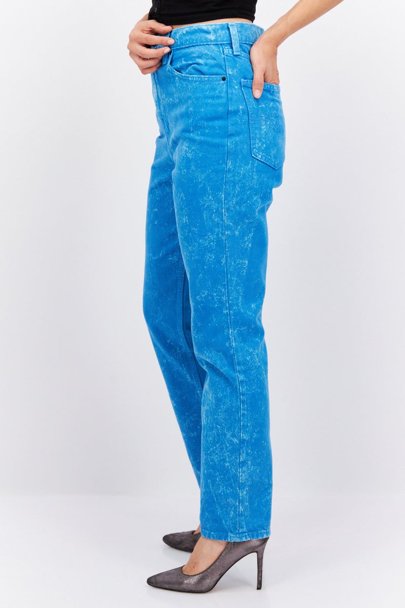 Levi's جينز نسائي بقصة عادية بتصميم تلوين غير قابل للتمدد، أزرق - Image 2