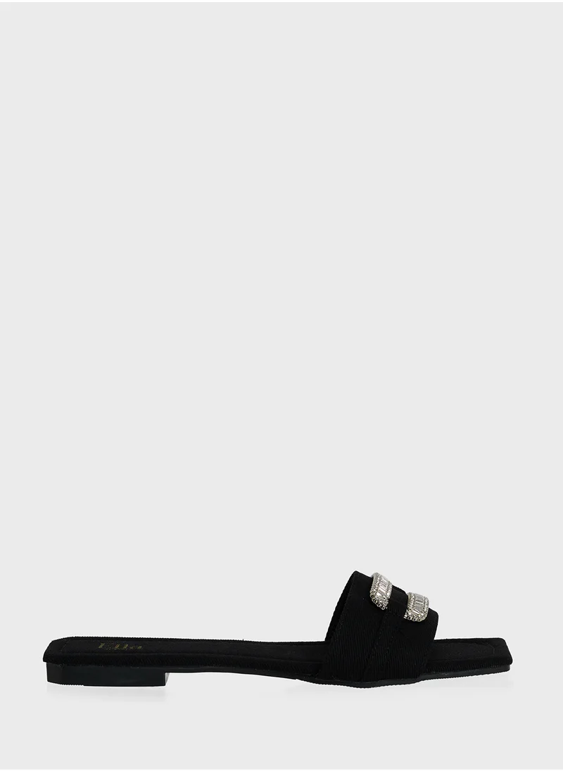 ايلا Ladies Flat Sandal