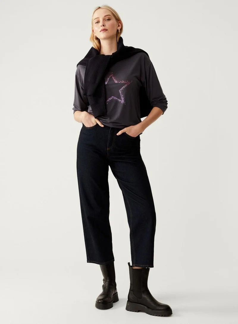 ماركس وسبنسر بلوزة طويلة بأكمام طويلة وفتحة رقبة مستديرة مزينة بطبعة