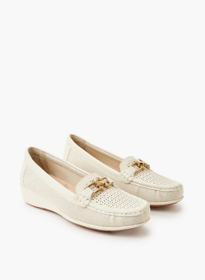 لو كونفورت Women Perforated Detail Loafers