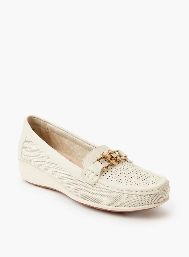 لو كونفورت Women Perforated Detail Loafers