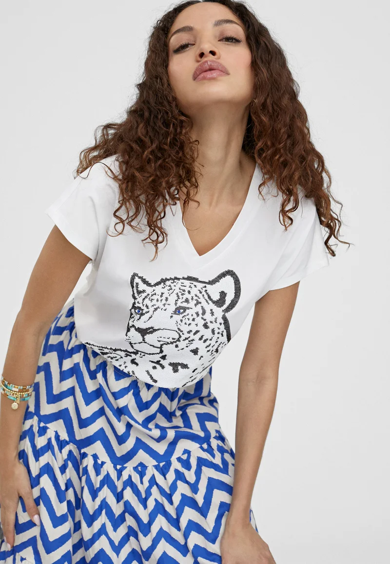 Lola Casademunt T-shirt with positioned tiger