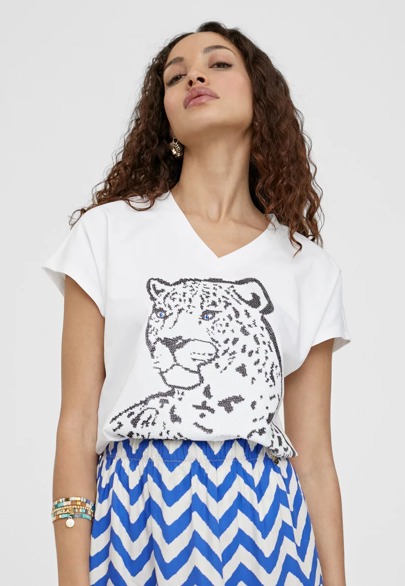Lola Casademunt T-shirt with positioned tiger