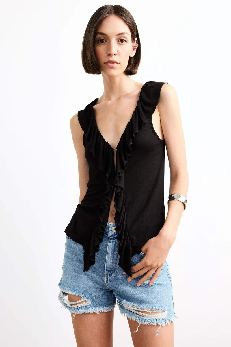 ديفاكتو V-Neck Flounce Viscose Sleeveless Blouse