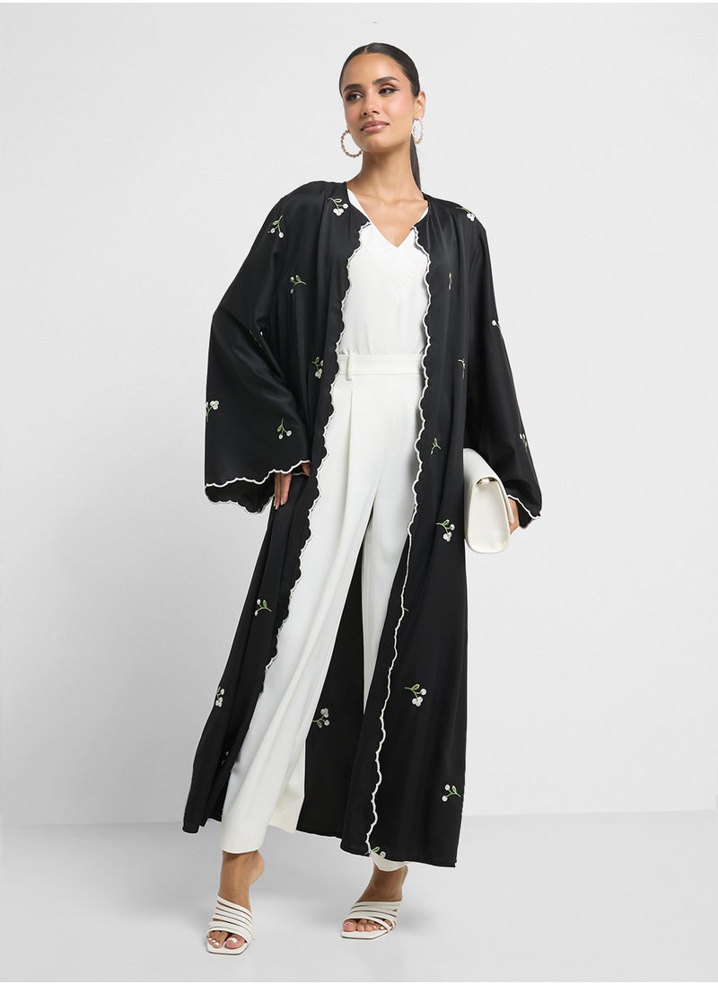 Khizana Abaya With Floral Motif  - Image 4