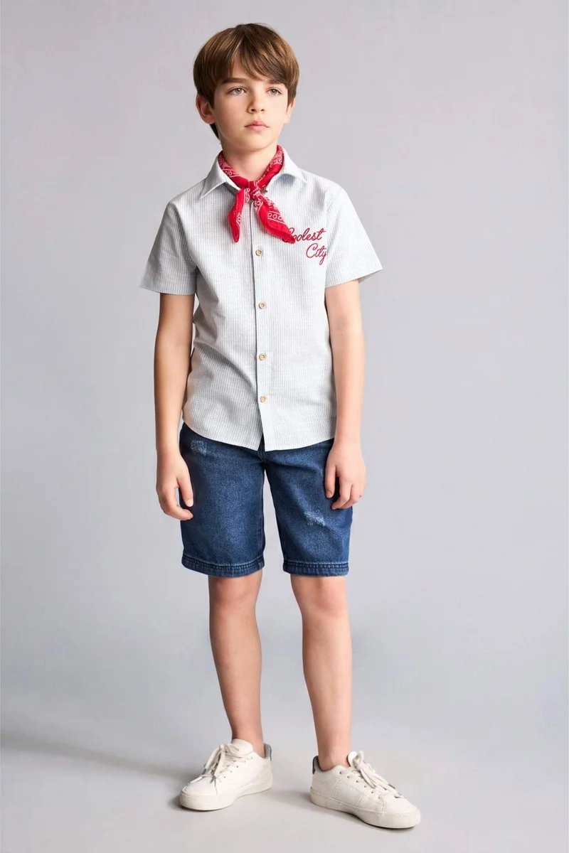 ديفاكتو Regular Fit Striped Short Sleeve Shirt
