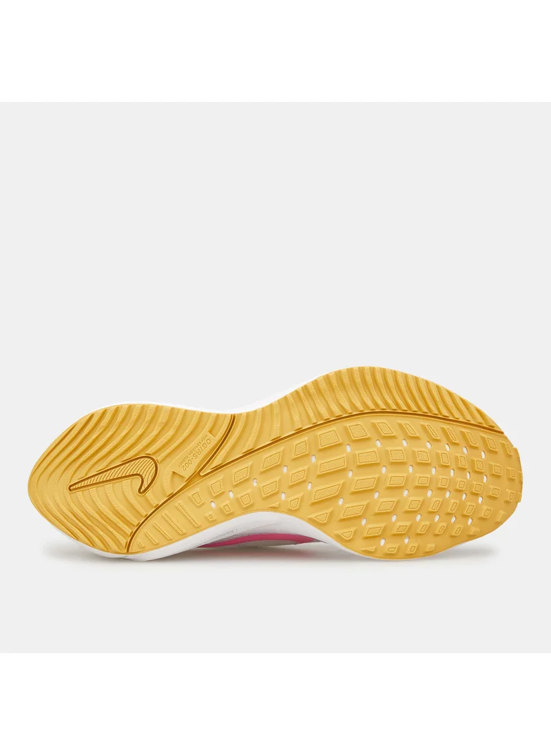 Nike Women's Air Zoom Vomero 16 Road Running Shoe