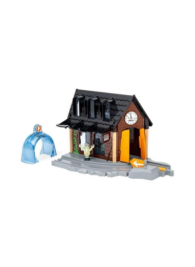 Brio BRIO World - 36007 Smart Tech Sound Spooky Train Station | Kid-Friendly Train Set Accessory | Interactive Sound and Light Effects | Glow-in-The-Dark Feature | Made with FSC-Certified Wood  - Image 3