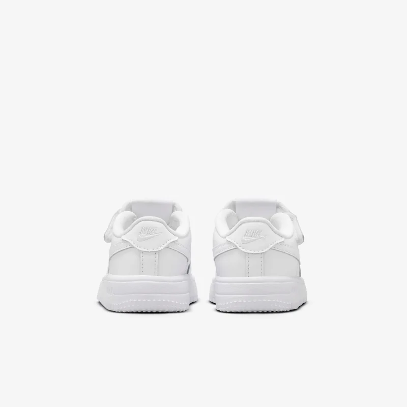 Nike Kids' Force 1 Low EasyOn Shoes