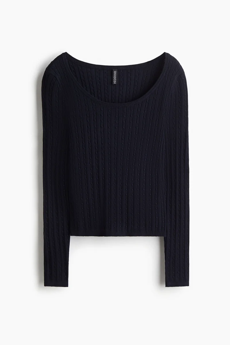 اتش اند ام كنزة محبوكة بنمط الحبال