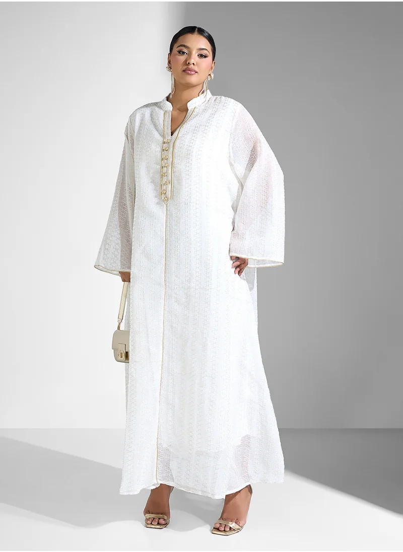 خزانة Plus size emrboidered placket jalabiya